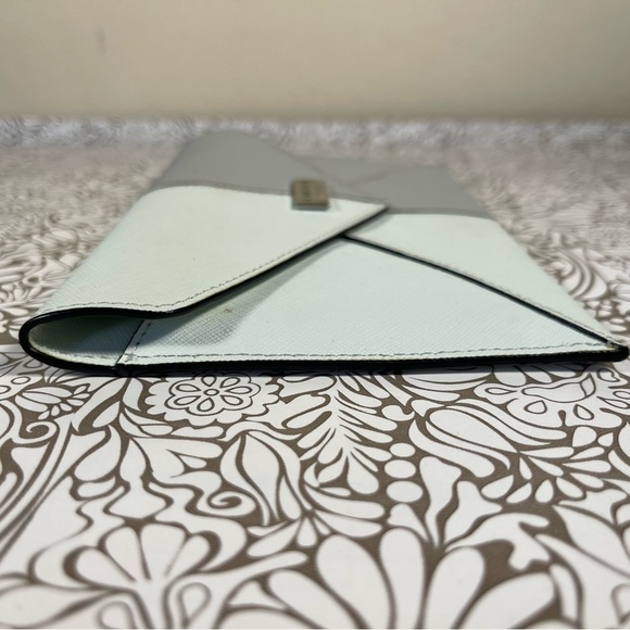 Henri Bendel New York bicolor leather envelope fold over snap clutch - Picture 2 of 10